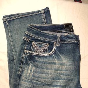 NWOT CATO WOMAN DISTRESSED JEANS SZ 16W